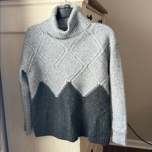 Simply Vera Vera Wang Gray Gradient Women's Sweater